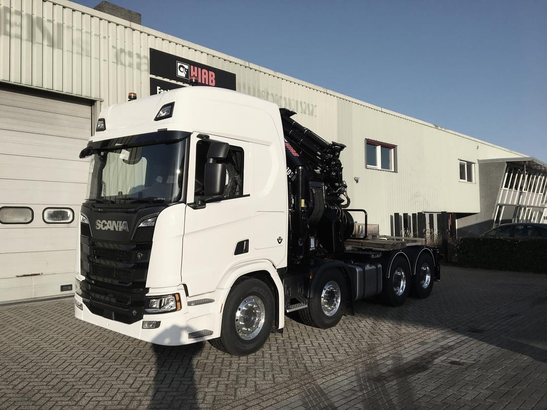 Hiab Graphics HIAB X-HiPro 1058 E-7 with the full Works | Hiab news and stories | Hiab